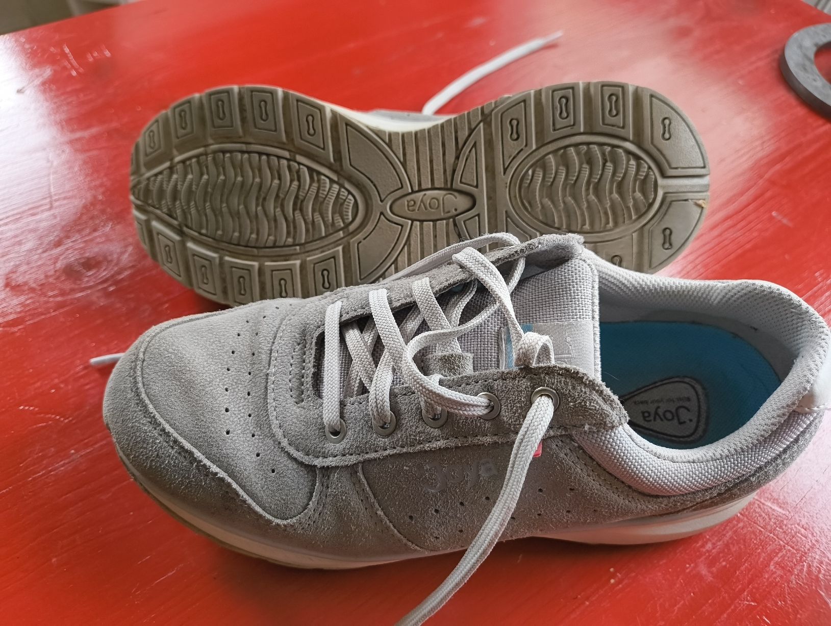 Joya Damenschuhe: Gesundheits-Turnschuh - Gr 39 1/3 – Gebraucht aus Jona von Blume25