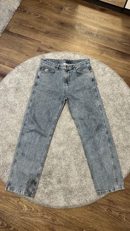 Baggy Jeans von Karl Kani