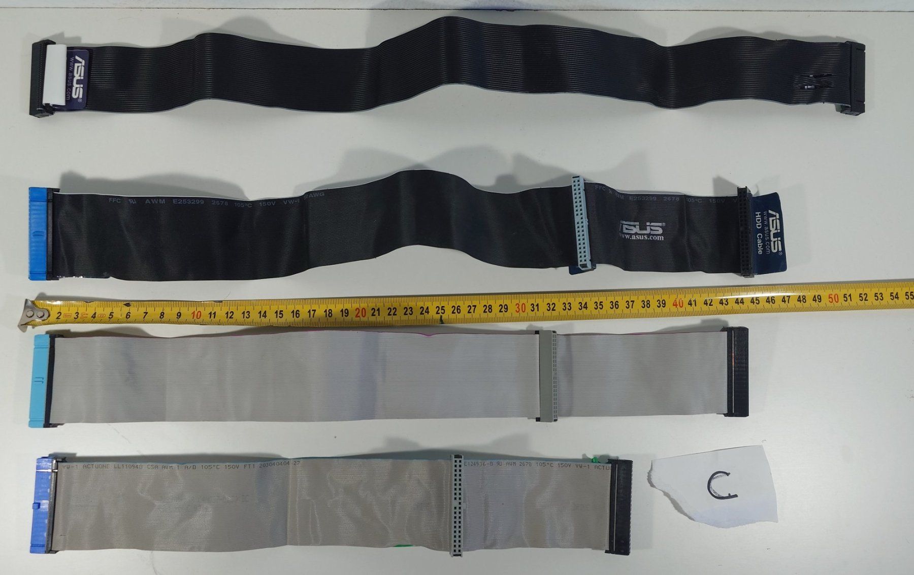 Cavi: Lot mit 3 E-IDE Flachbandkabel & 1 Floppy-Kabel / C – Usato da Ostermundigen venduto da Chrisascht