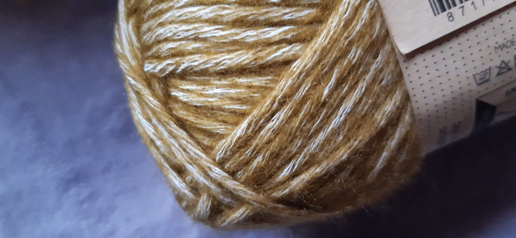 Hüte, Mützen & Caps: Handgestrickte Mütze "Strohfeuer" – Neu und originalverpackt aus Doppleschwand von FraeuleinKarotte 2