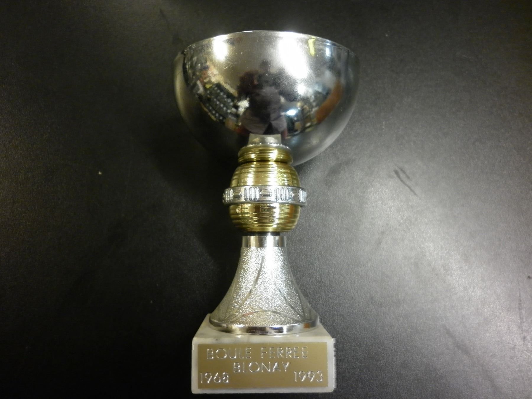 Altre raccolte & rarità: Coupe   Trophäe – Usato da Fribourg venduto da versus702
