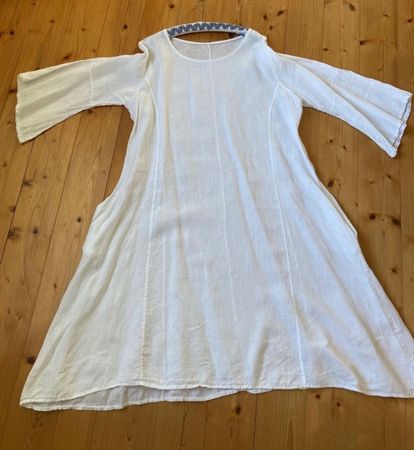 Luftiges Leinen Kleid in weiss Grösse L