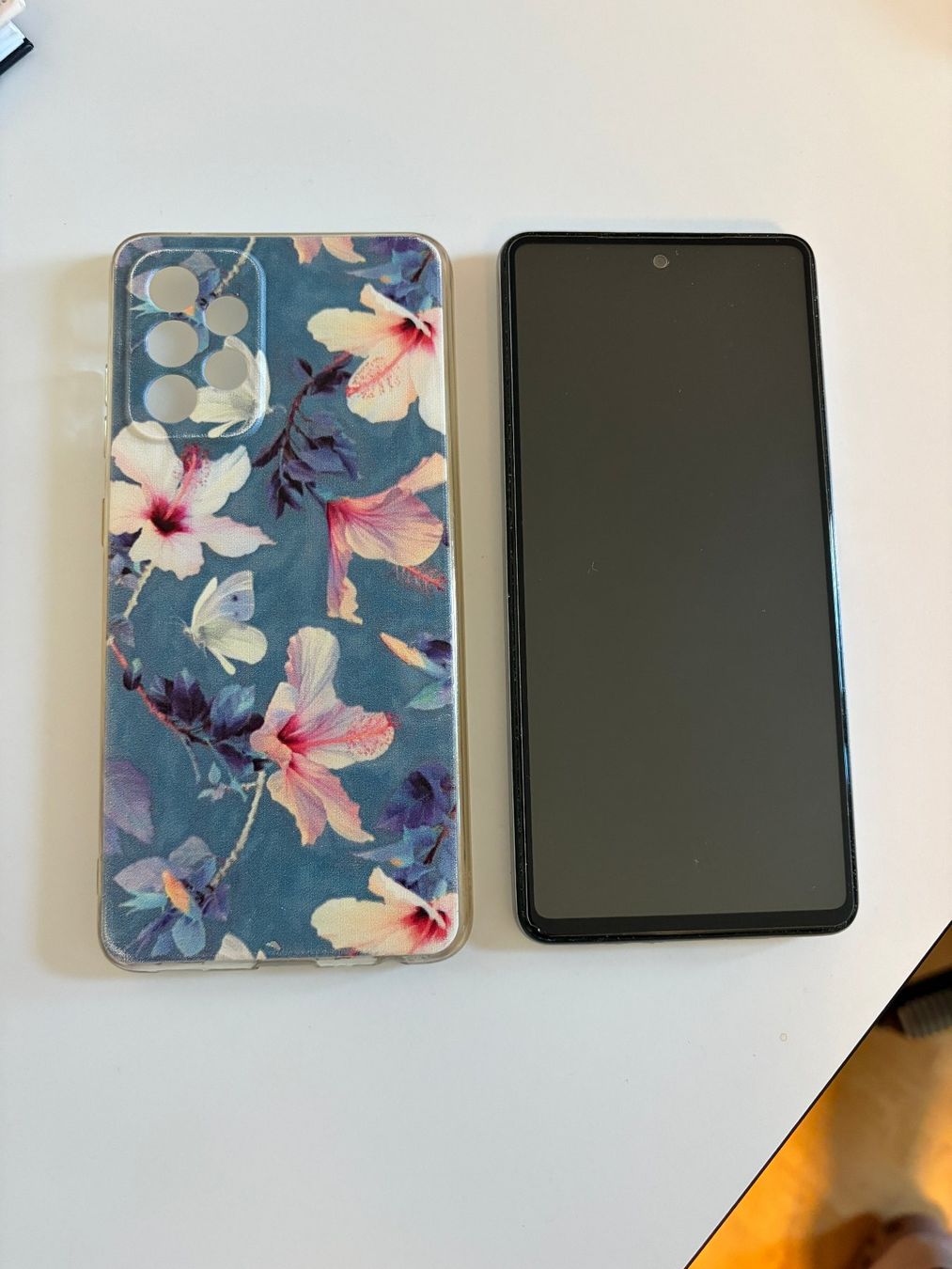 Samsung Telefoni cellulari / Smartphones: Smartphone Samsung Galaxy A52 mit Hülle – Usato da Bülach venduto da LuDe10 1