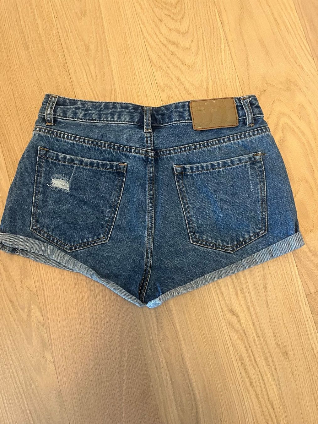 Pull&Bear Jeans: Pull & Bear Hotpants, Grösse 26 – Usato da Bonstetten venduto da Savannah7 1