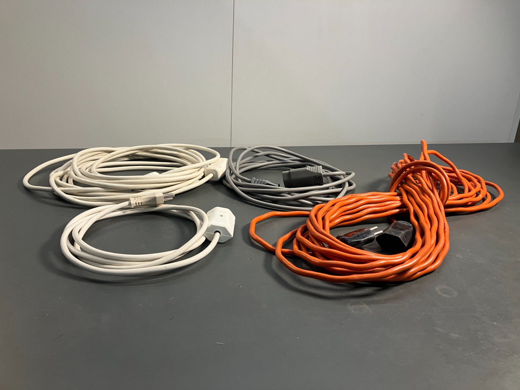 Kabel: Post. div. gebr. Verlängerungskabel ab 1.- – Gebraucht aus Lichtensteig von Buy24International 7