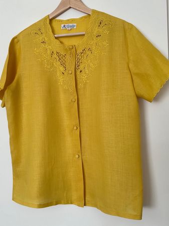 100% Leinen Bluse Gr 42/44 NEU gelb, mit Stickerei