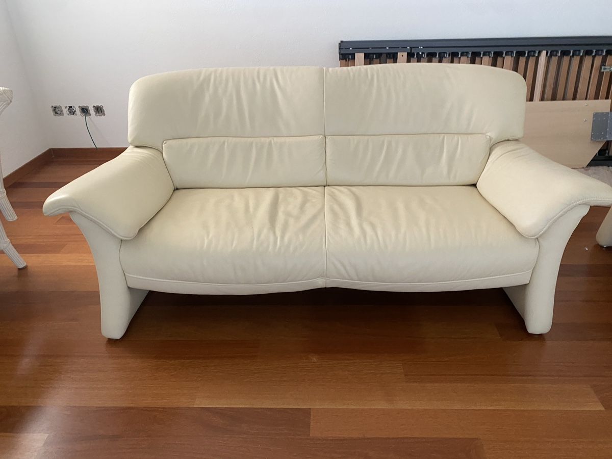 Sofas: Ledersofa – Gebraucht aus Horw von MOPA27 1