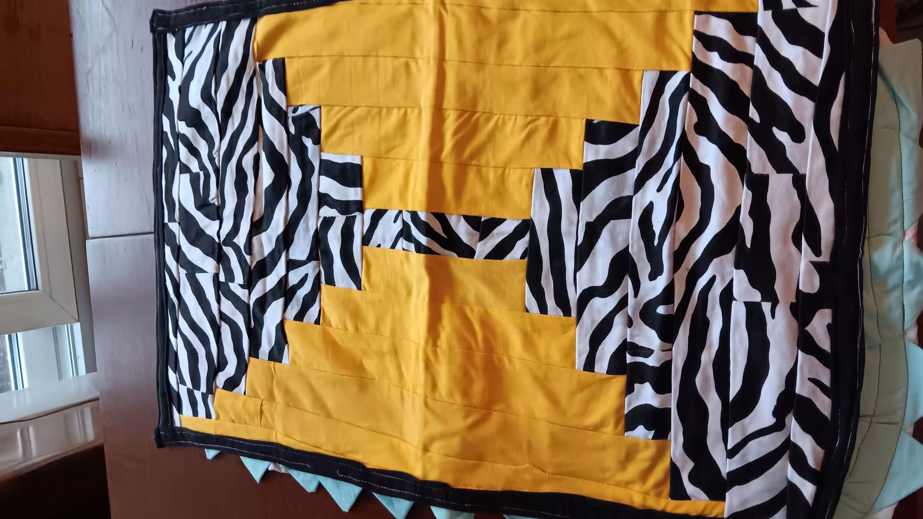 Biancheria da letto: Coperta Patchwork Unica Zebra e Giallo - Fatta a Mano – Nuovo e nell'imballaggio originale da Carena venduto da gra_yz7p