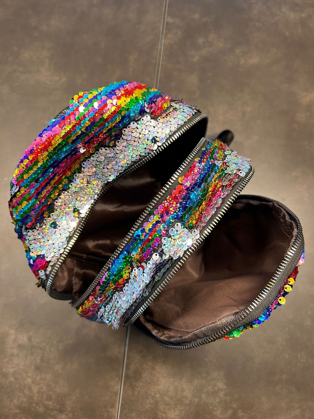 Borse & Zaini: Glitzer Rucksack mit Bär-Motiv – Usato da Sulz AG venduto da FantasyHouse 3