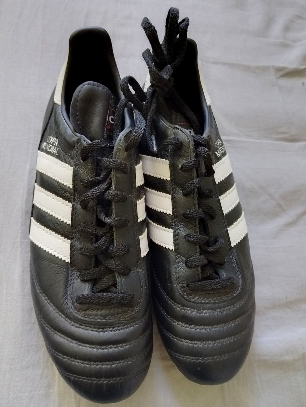 Adidas Herrenschuhe: Fussballschuhe 40/41 schmal – Gebraucht aus St. Gallen von jakuja