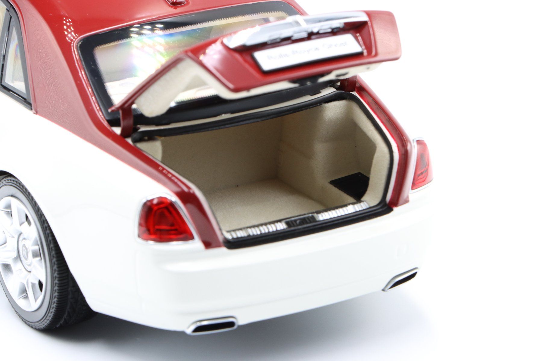Rolls Royce Modellini d'auto: Rolls Royce Ghost 2011 1:18 Kyosho – Nuovo e nell'imballaggio originale da Bühl b.Aarberg venduto da modelldiecast 7