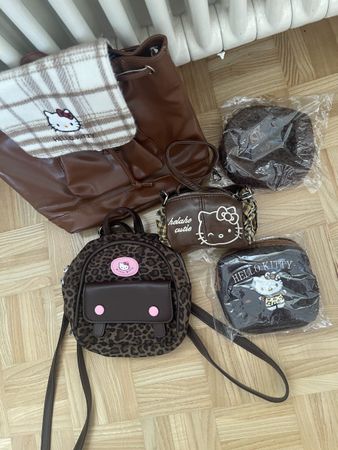 Hello Kitty Taschen Rucksack Kulturbeutel