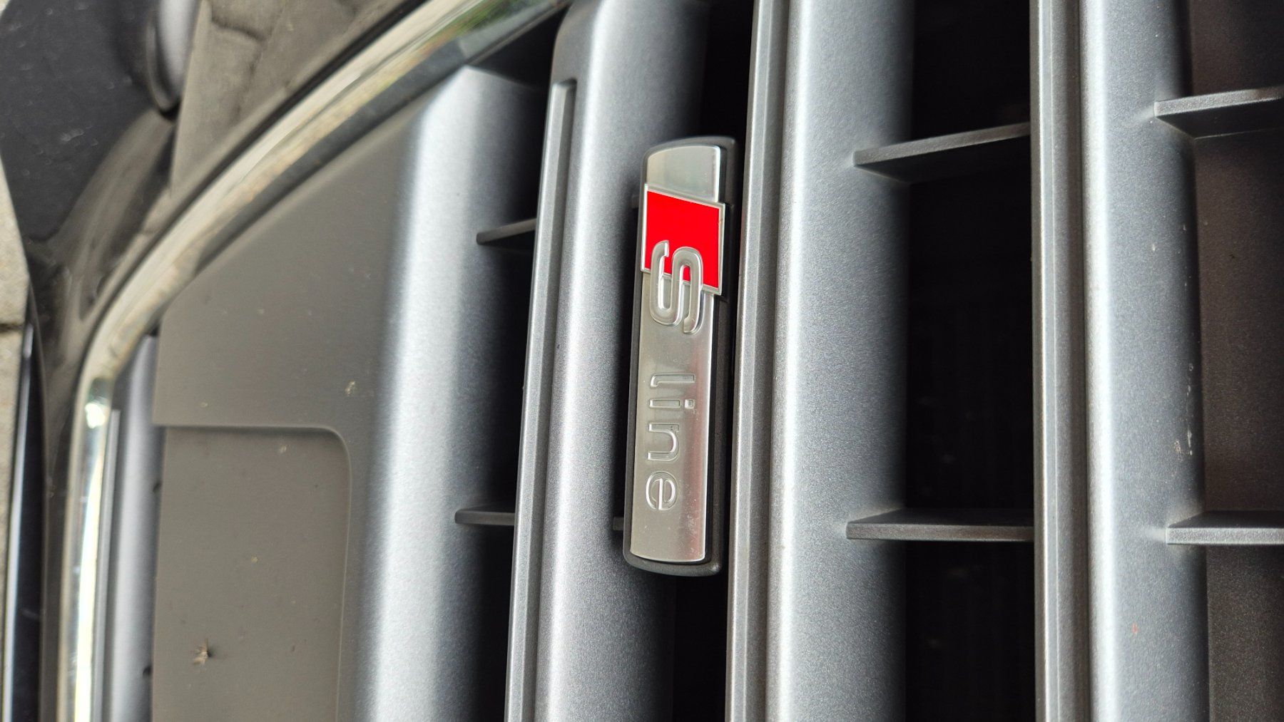 Audi Automobili: audi a4 2.0 tfsi – Usato da Menzingen venduto da ezh_k28w 6