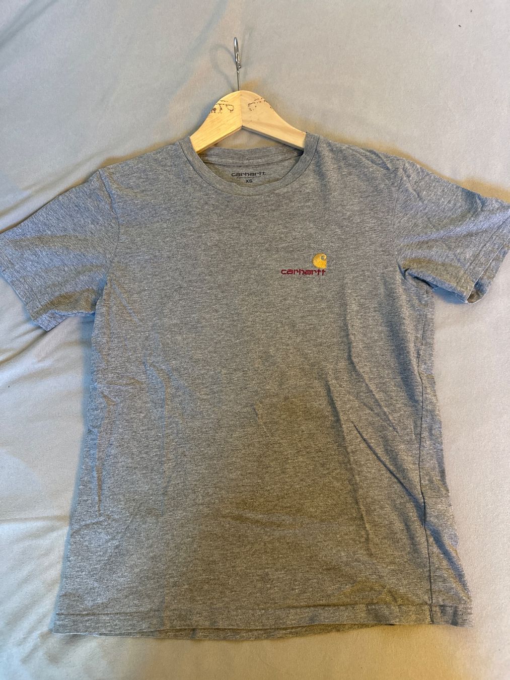 Carhartt T-Shirts: Carhartt T-Shirt XS grau – Gebraucht aus Biel-Benken BL von doefi26 1