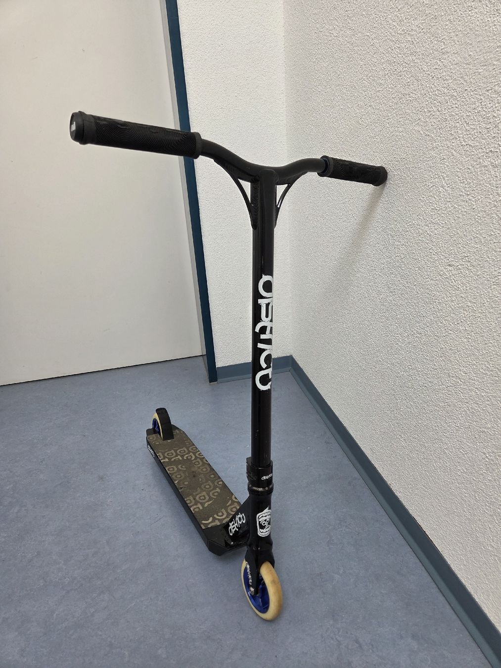 Kickboard: District Stunt Scooter - Top Zustand. – Usato da Kreuzlingen venduto da wirgehenfischen 2
