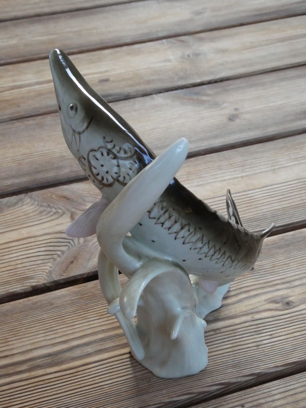 Statuette: Porzellanfigur grosser Hecht – Usato da Lüchingen venduto da Eeizo 3