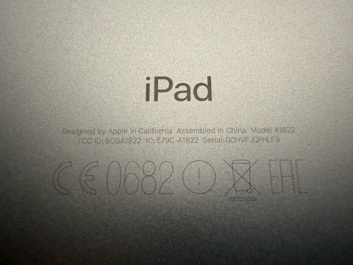 Apple Tablet PC: iPad 5. Generation Wi-Fi 32 GB spacegrau – Usato da Adliswil venduto da Stardust11 5