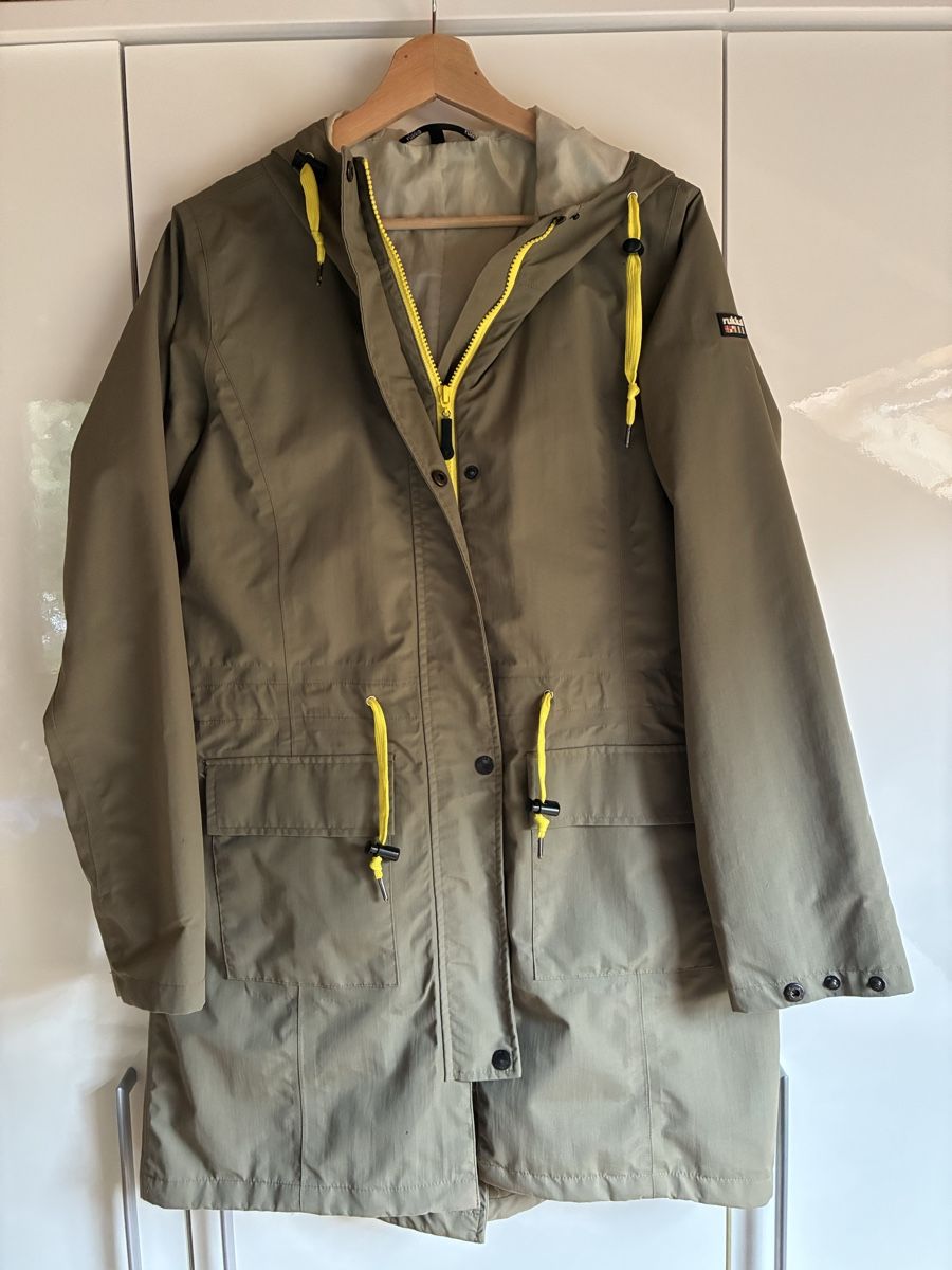Rukka Vestes: Regenmantel Rukka – D'occasion à Basel par kir_qq2h