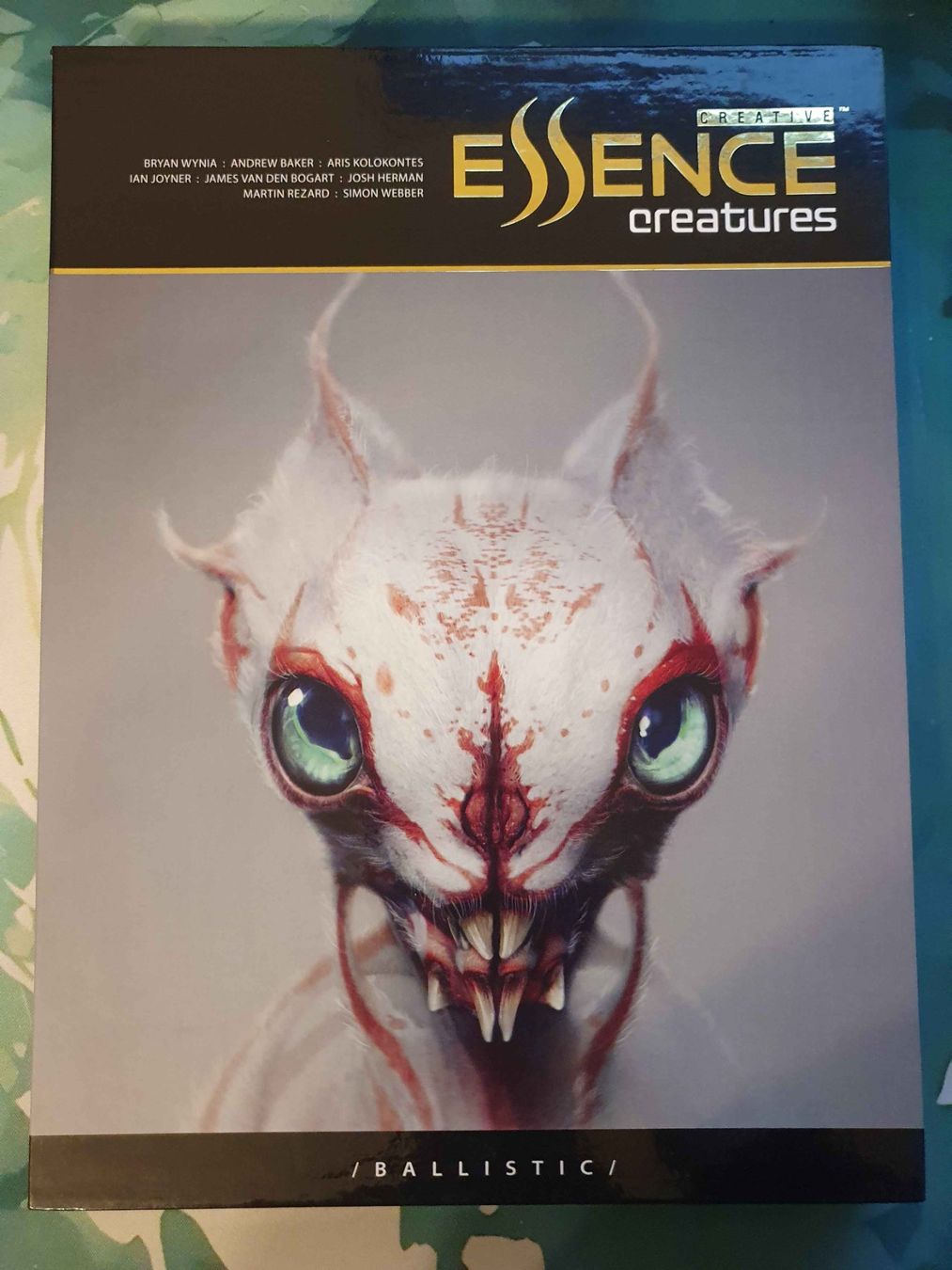 Libri: ESSENCE Creatures - Slip Case - Ballistic Publishing – Usato da St. Gallen venduto da Everade