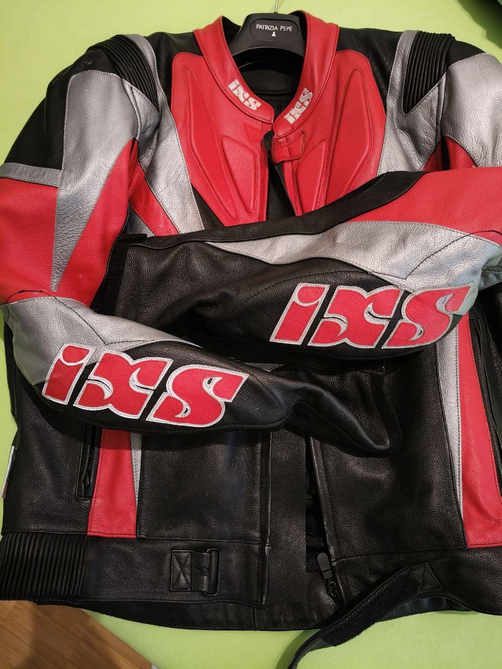IXS Giacche: Motorrad Lederjacke  – Usato da Volketswil venduto da rokoloko 3