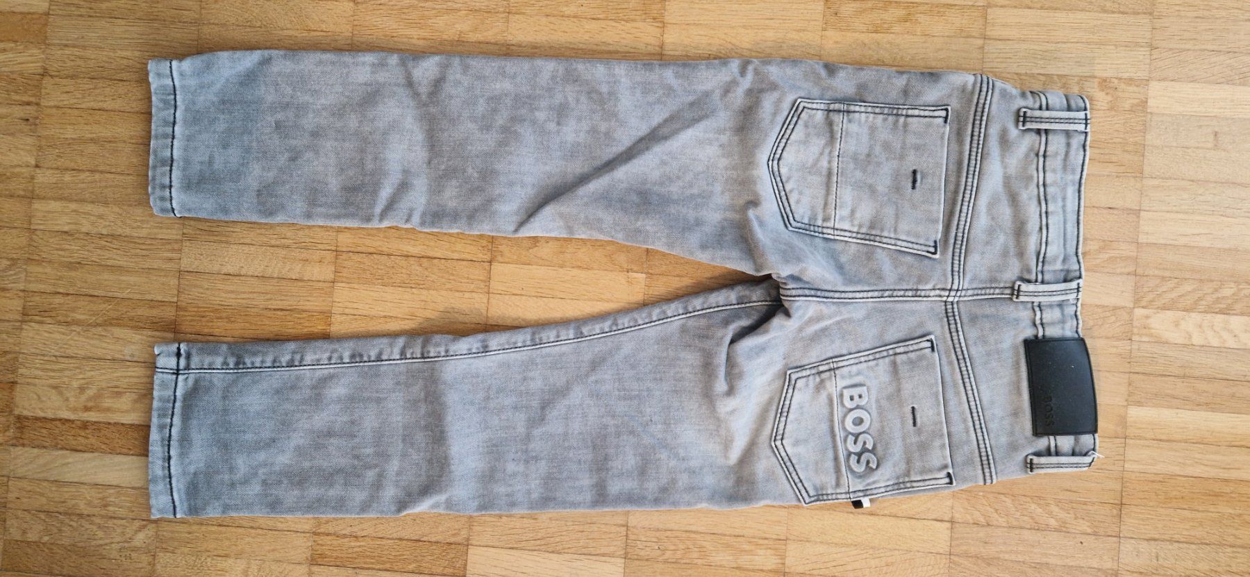 Hugo Boss Pantaloni: NEU:Jeans Hugo Boss Gr. 116 – Nuovo e nell'imballaggio originale da Luzern venduto da Prusil 4