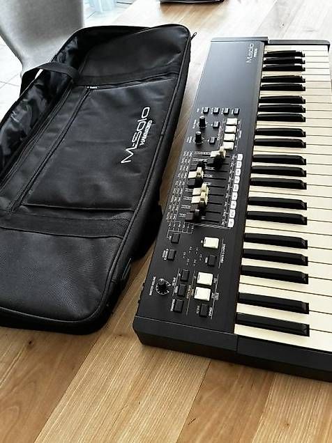 Instruments de musique: Hammond Orgel M-Solo  – D'occasion à Rubigen par Musikzubehoer