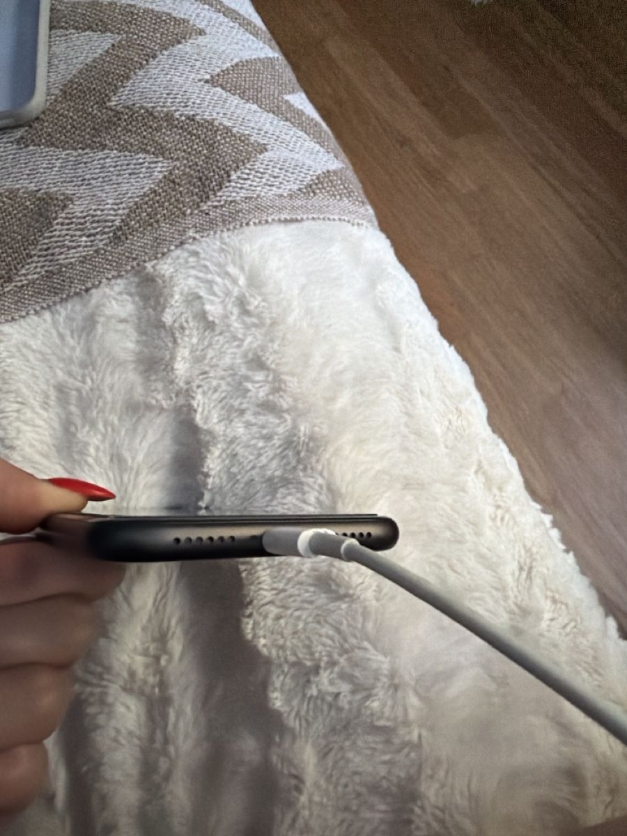 Apple Handys / Smartphones: iPhone 11 noir  – Gebraucht aus Le Locle von Mayd_h 3