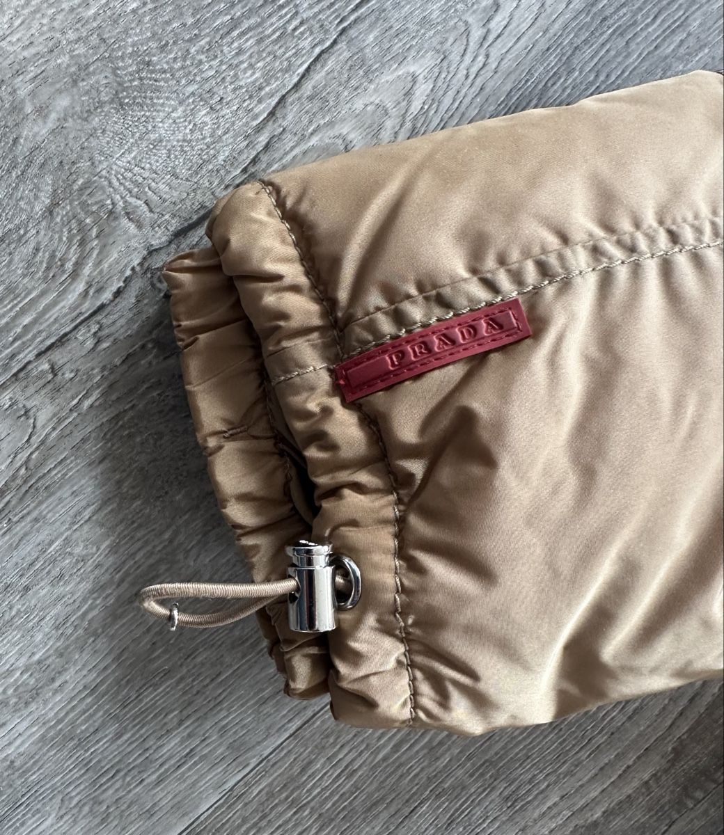 Prada Vestes: Prada Jacke  – D'occasion à Pfäffikon ZH par Nataliia. 6
