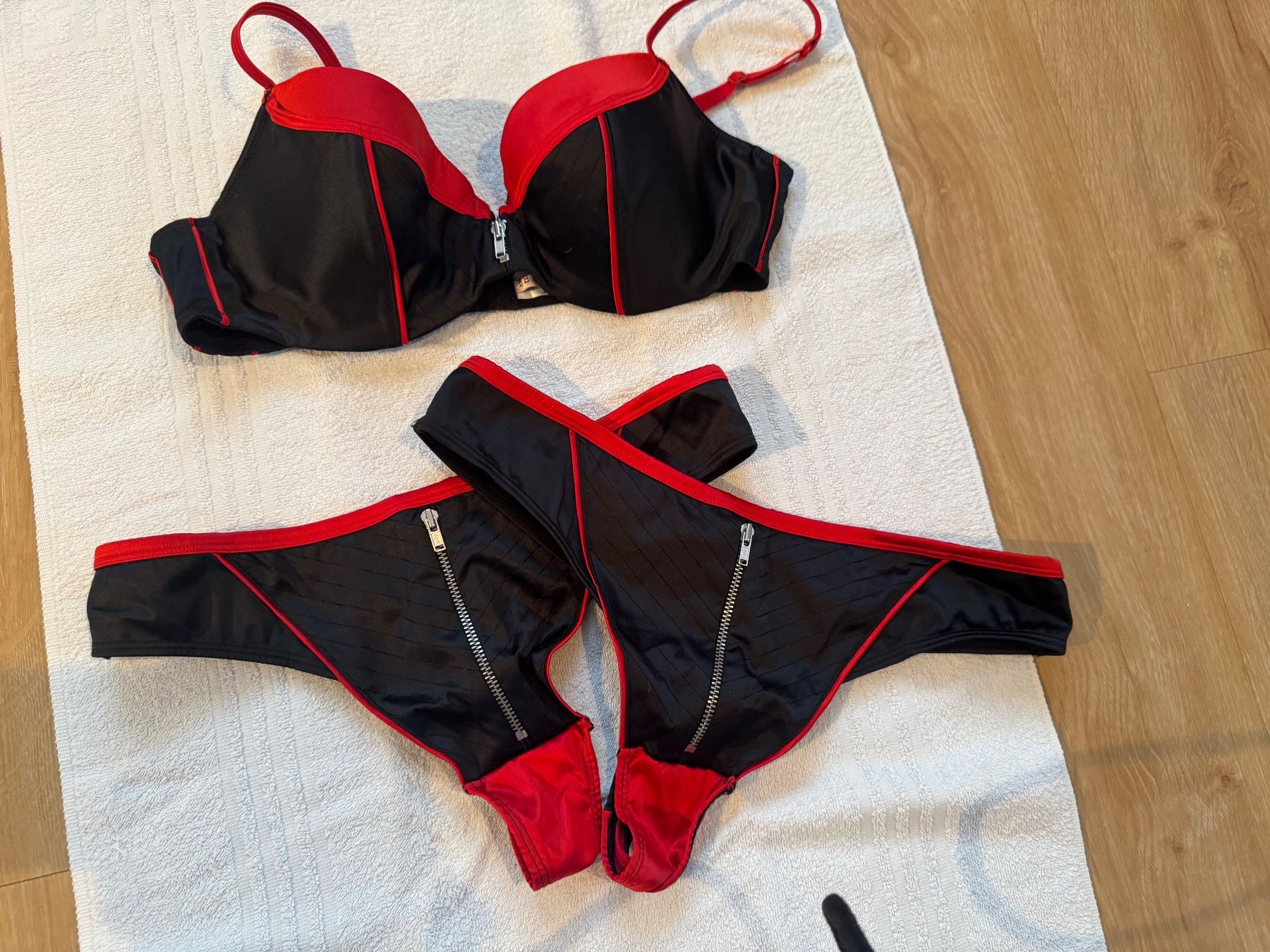 Beldona Altra biancheria intima: Dessous Set rot -schwarz – Nuovo (secondo la descrizione) da Regensdorf venduto da Midget64