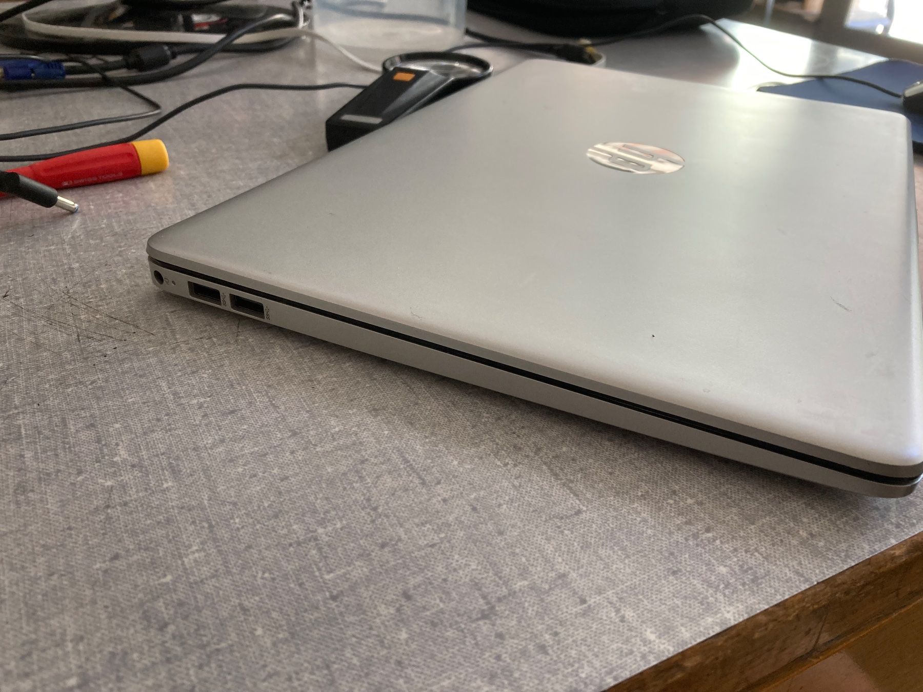 Hewlett Packard Notebooks: HP Notebook 15s. Intel i7 10. Gen. Linux Ubuntu – Gebraucht aus Basel von Pbuergiss 7