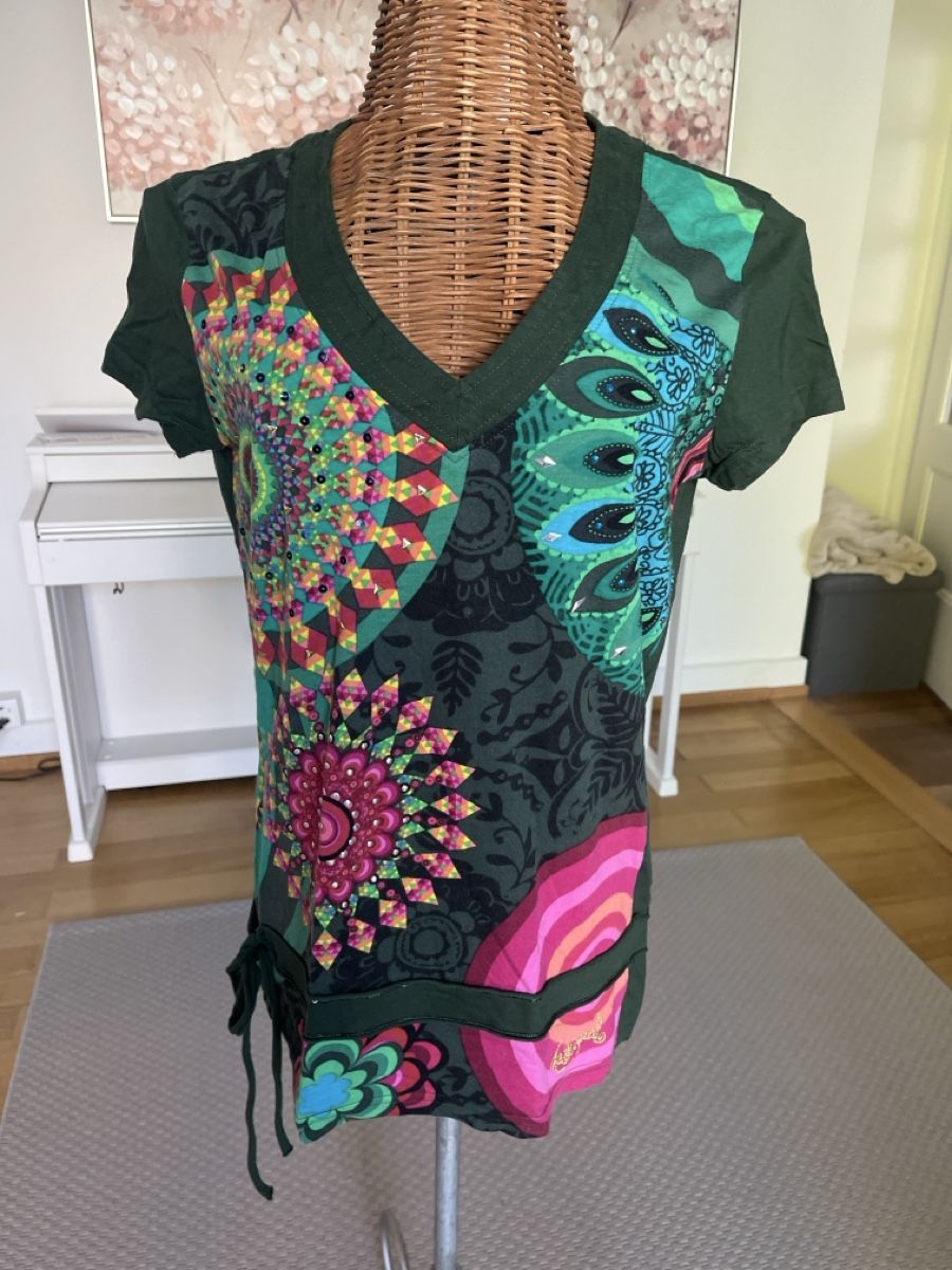 Desigual T-shirt: Desigual Shirt, grün, S – Usato da Solothurn venduto da Bobesch08