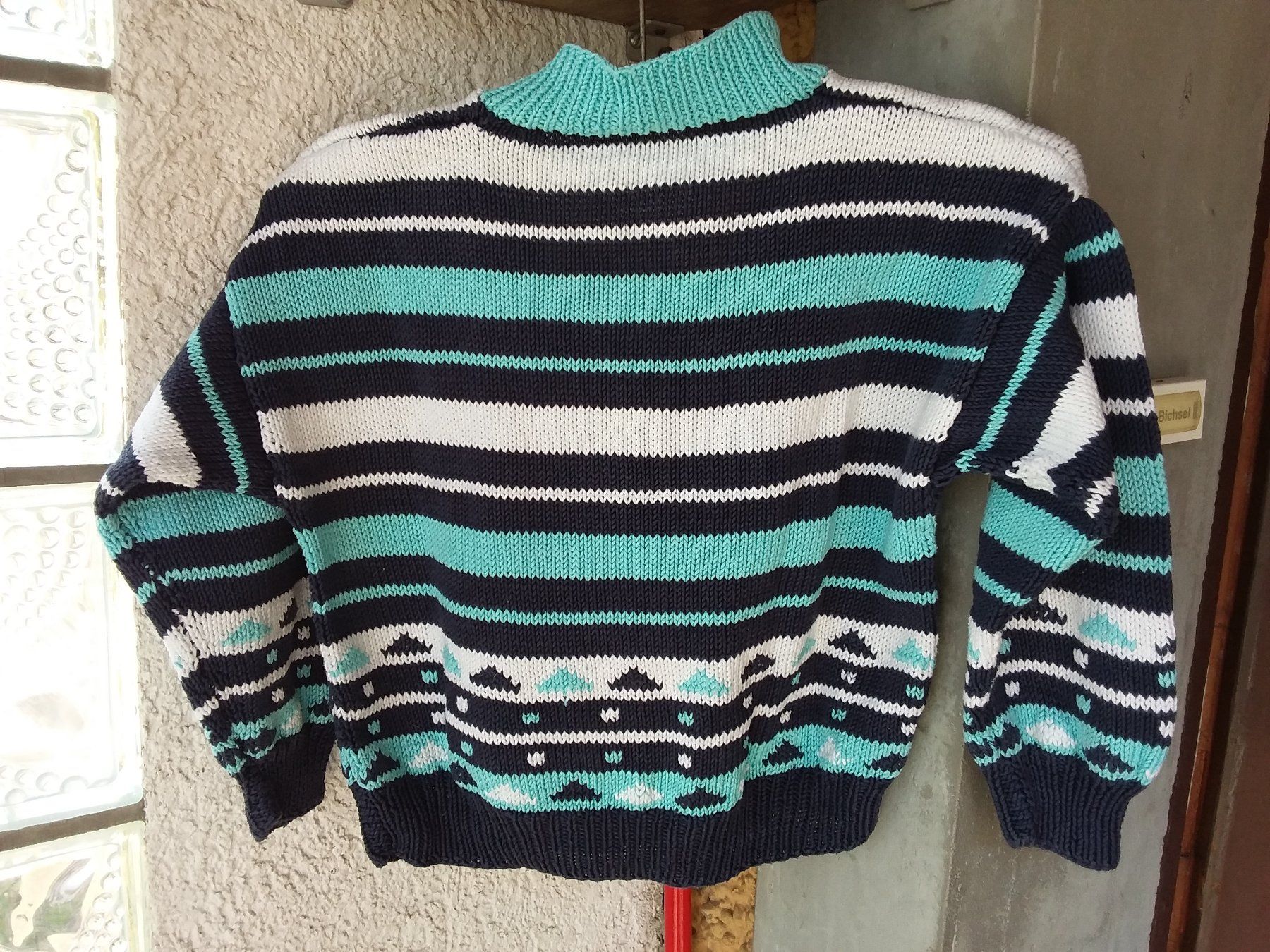 Pullover & Sweatshirts: Kinderpullover gestreift, Grösse 98/104, Top Zustand – Gebraucht aus Baden von Katzenbaum27 1