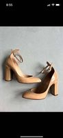 Valentino Garavani Tango pumps heels 36 lackleder