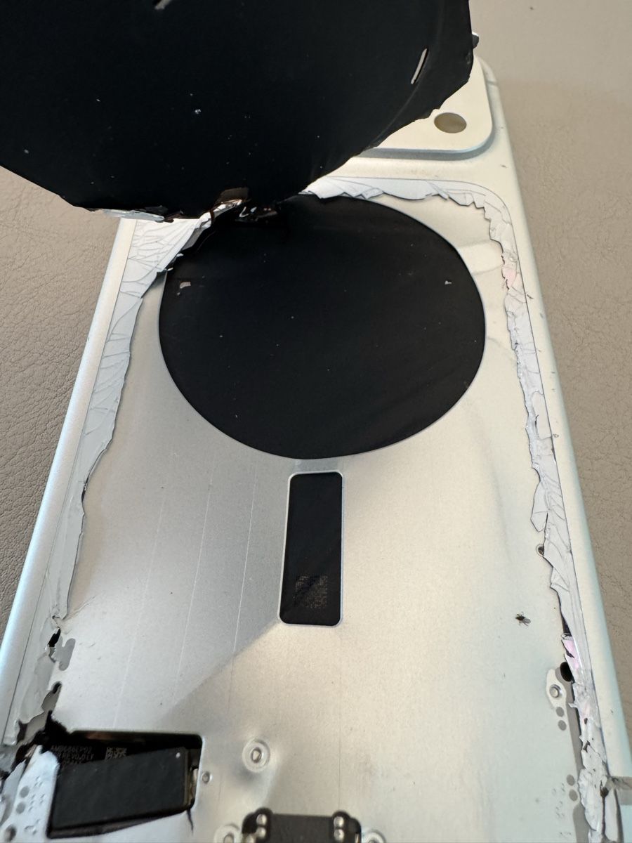 Apple Telefoni cellulari / Smartphones: iPhone 17 Pro Max – Difettoso da Adliswil venduto da Busys 3