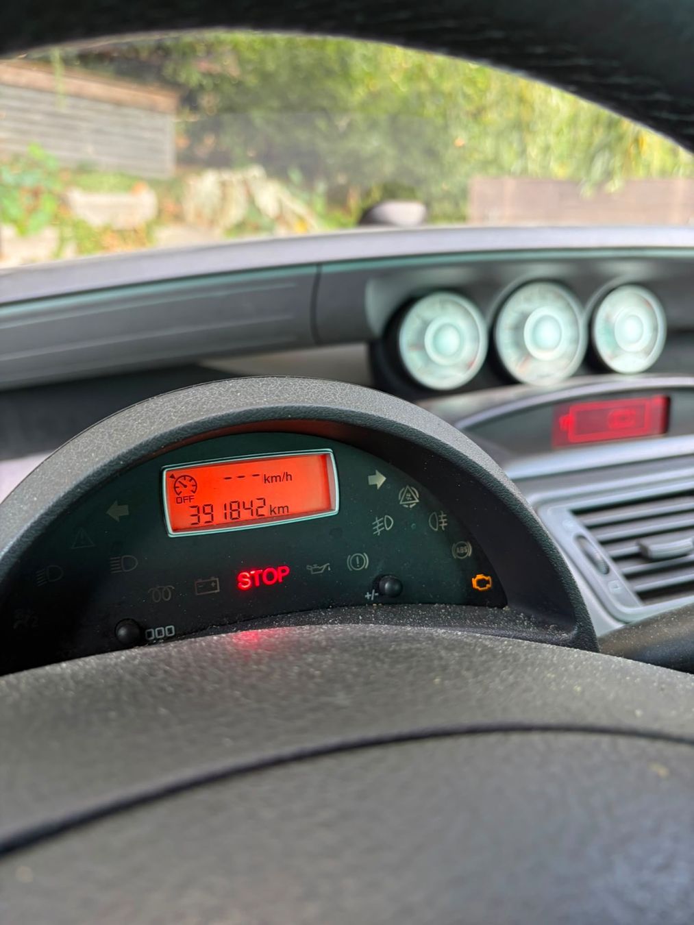 Citroën Autos: Citroen C8 ab Fr.1.-- – Défectueux à Heitenried par Bueggu 6