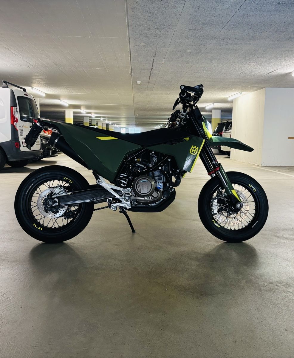 Husqvarna Strada: Husqvarna 701 Supermoto – Nuovo (secondo la descrizione) da Muri AG venduto da Niklasd00 3