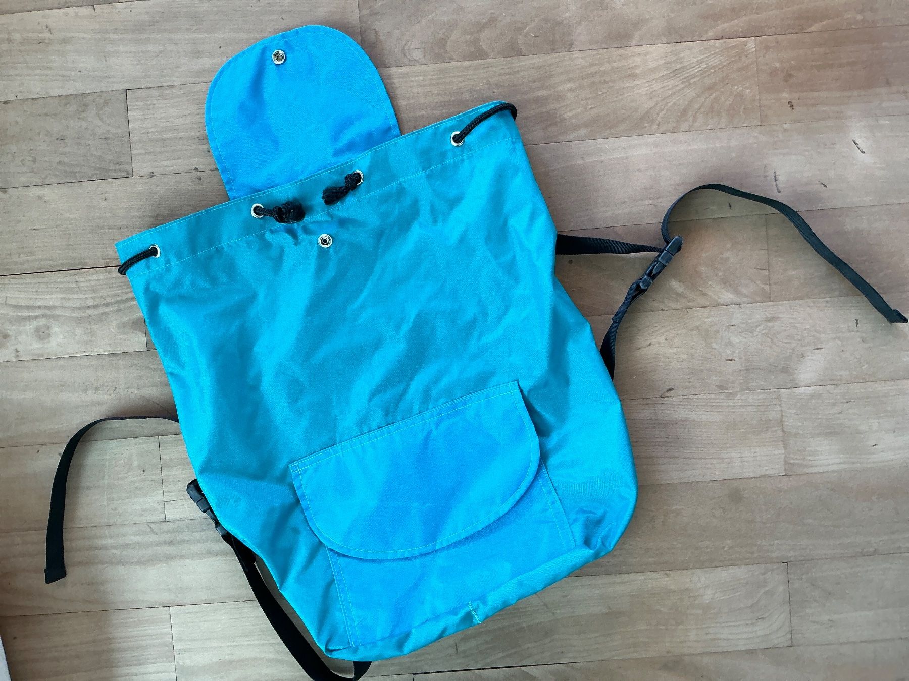Zaini: Rucksack blaugrün gebraucht, Rucksacknylon – Usato da Muttenz venduto da bar_ws7n 1