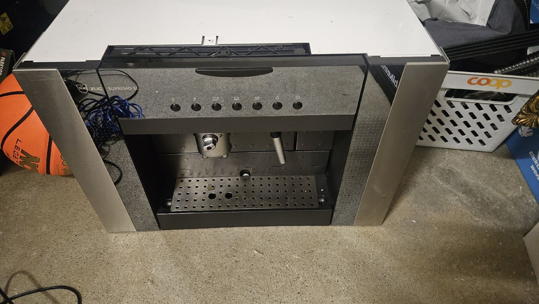 V-Zug Macchine per caffè & Macchine per espresso: V-Zug Supremo SL Espresso Machine – Difettoso da Sachseln venduto da laz_65cg 2