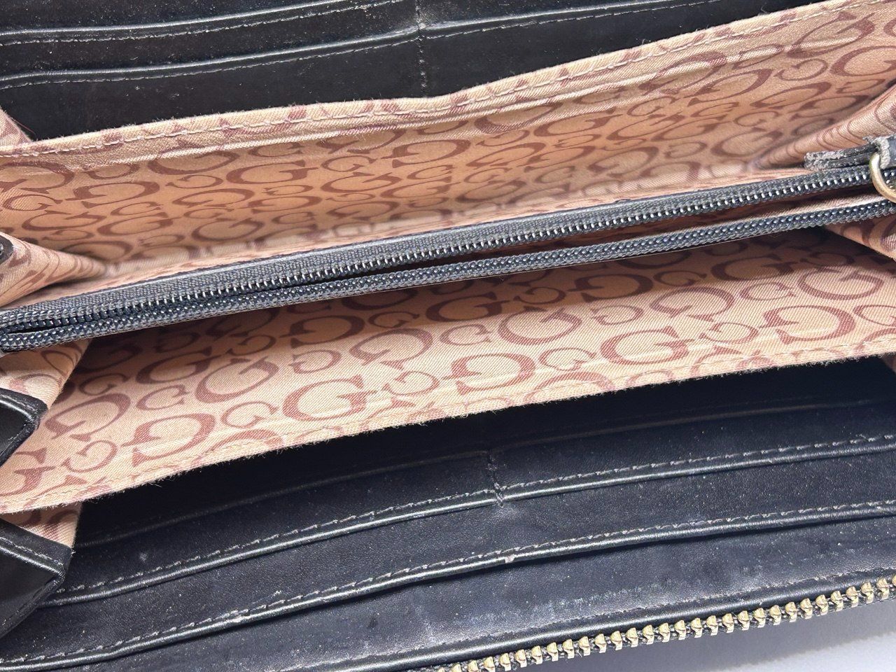 Guess Portamonete: Portafoglio GUESS – Usato da Giubiasco venduto da LorisVale 5