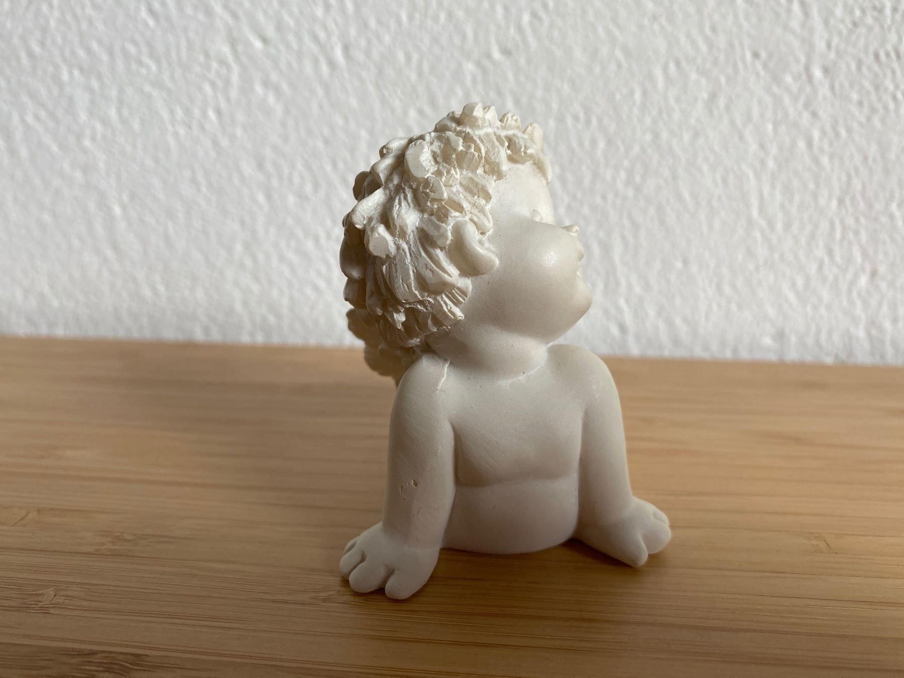 Statuette: Engel liegend – Usato da Zürich venduto da Wim-Broccoli 4