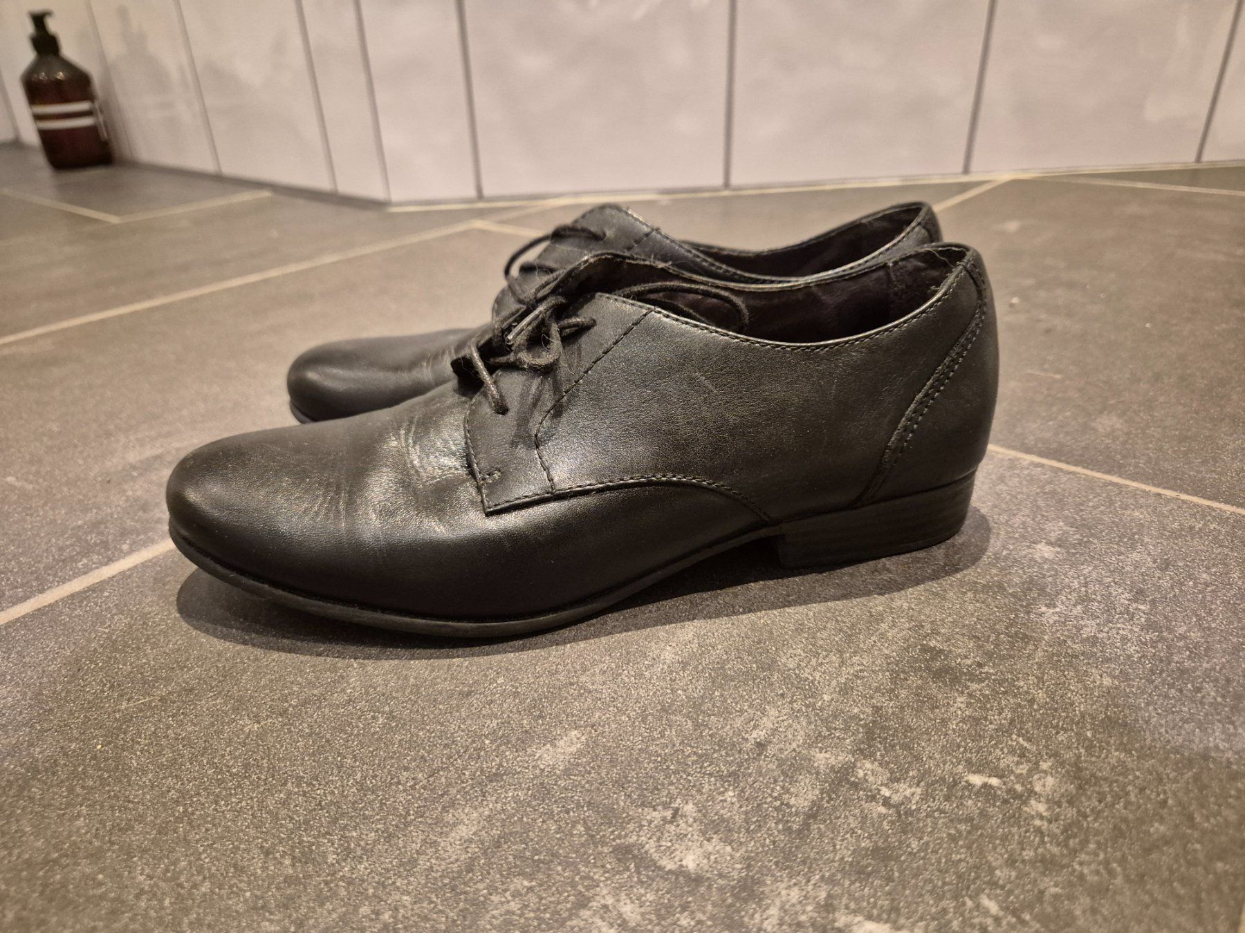 Tamaris Damenschuhe: Tamaris Schuhe – Gebraucht aus Niederwil SG von javatux 1