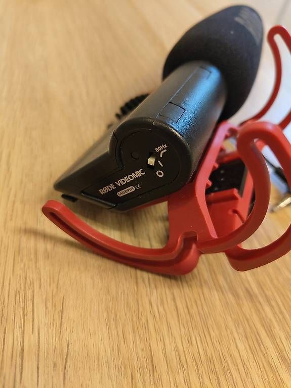 Microfoni: Rode VideoMic - Microphone vidéo monté – Usato da Les Cullayes venduto da bor_9fp8 2