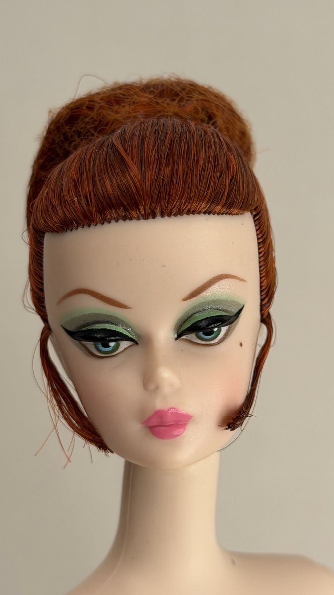 Puppen: Barbie Silkstone – Neu (gemäss Beschreibung) aus BÜLACH von arun8184