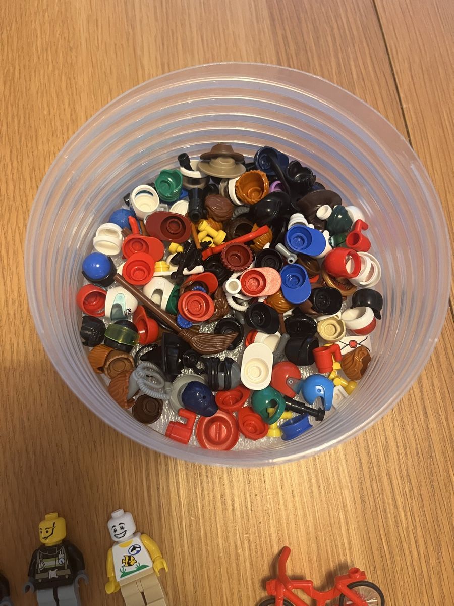 Lego Statuette: Lego Minifiguren Konvolut – Usato da Näfels venduto da Dzekson 4