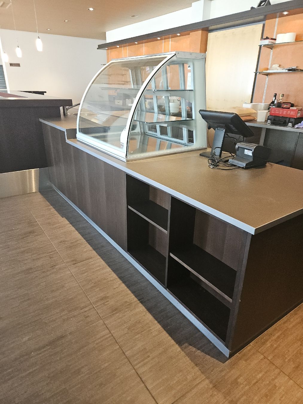 Ladenausstattungen & Messebau: Buffet Restaurant Cafe Bar – Gebraucht aus Morschach von Hanswi 2