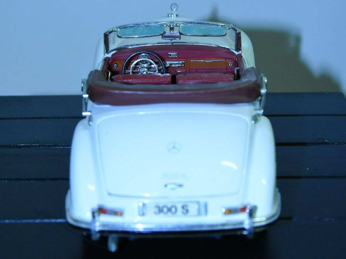Maisto Modellautos: Modellauto Mercedes-Benz 300 S, Maisto – Gebraucht aus Giswil von Guardia75 6