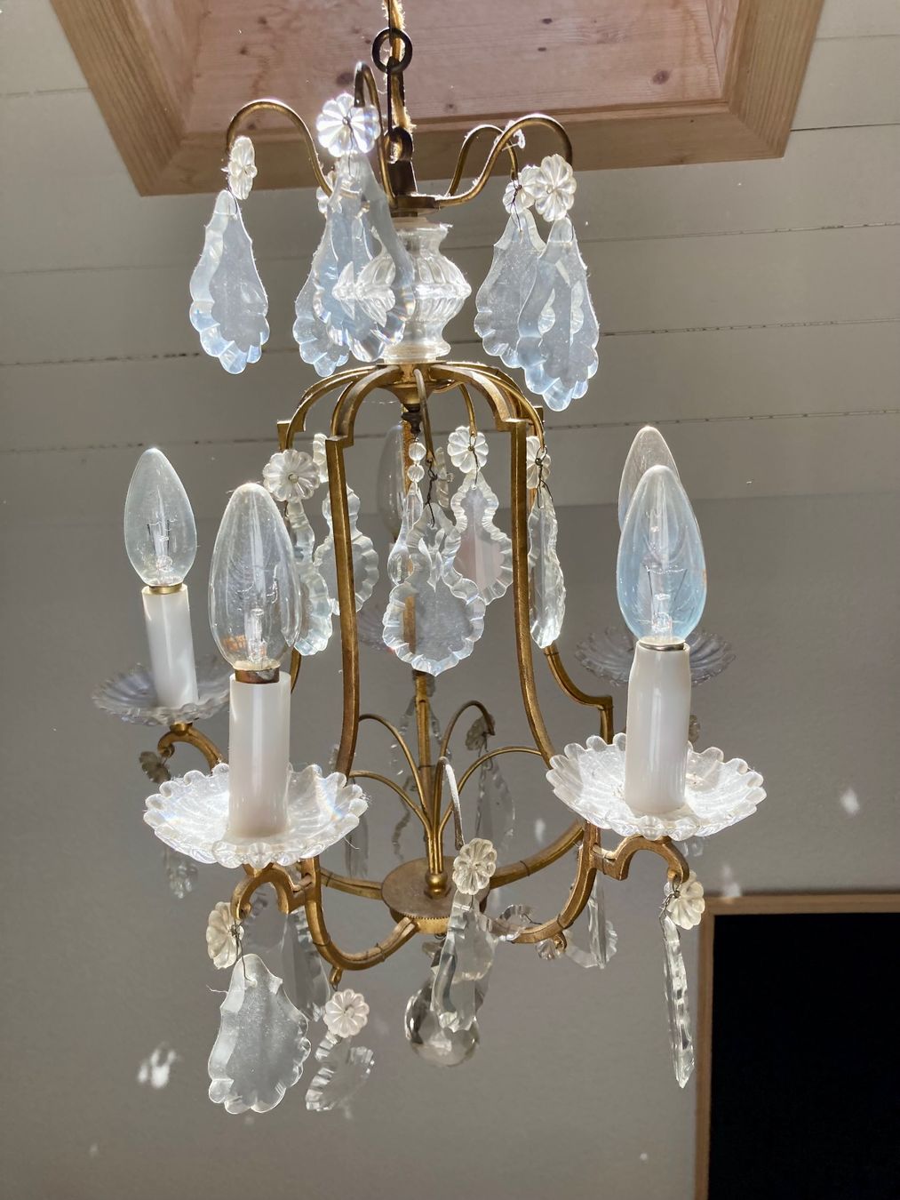Kronleuchter & Deckenlampen: Kronleuchter mit Glasschmuck – Gebraucht aus Zürich von Himbaer 6