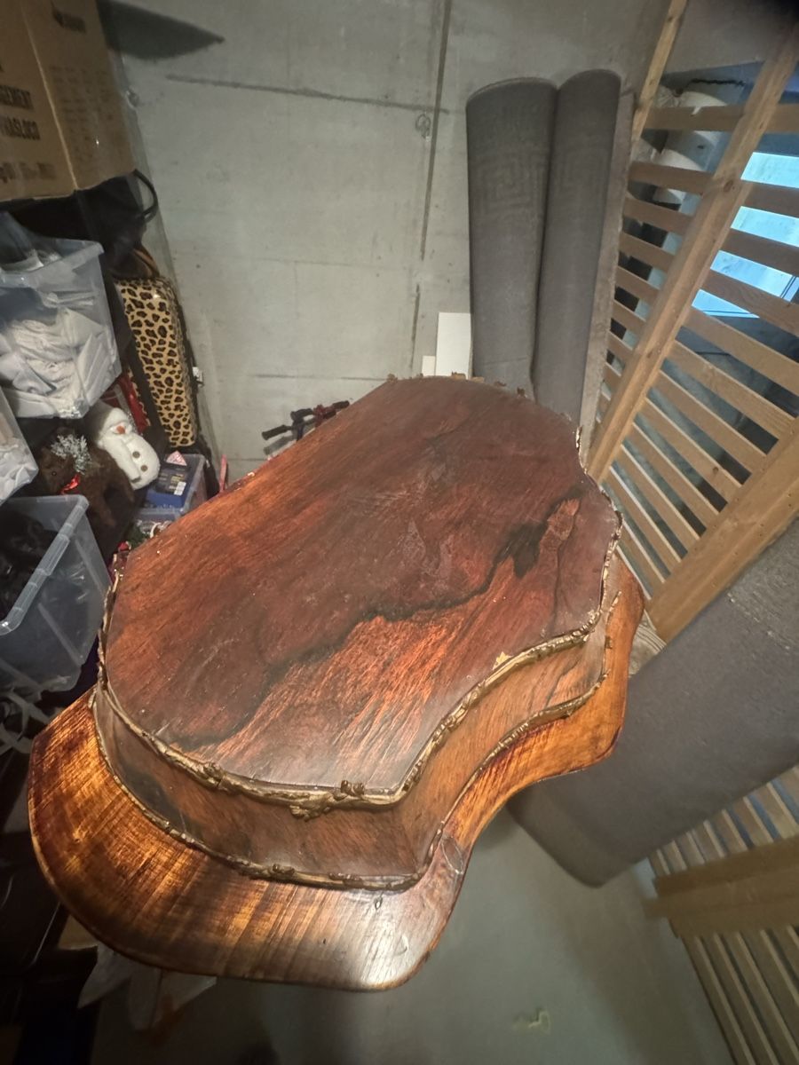 Vetrine: Ancienne vitrine – Usato da St-léonard venduto da LUXURYCOQUOZ 2