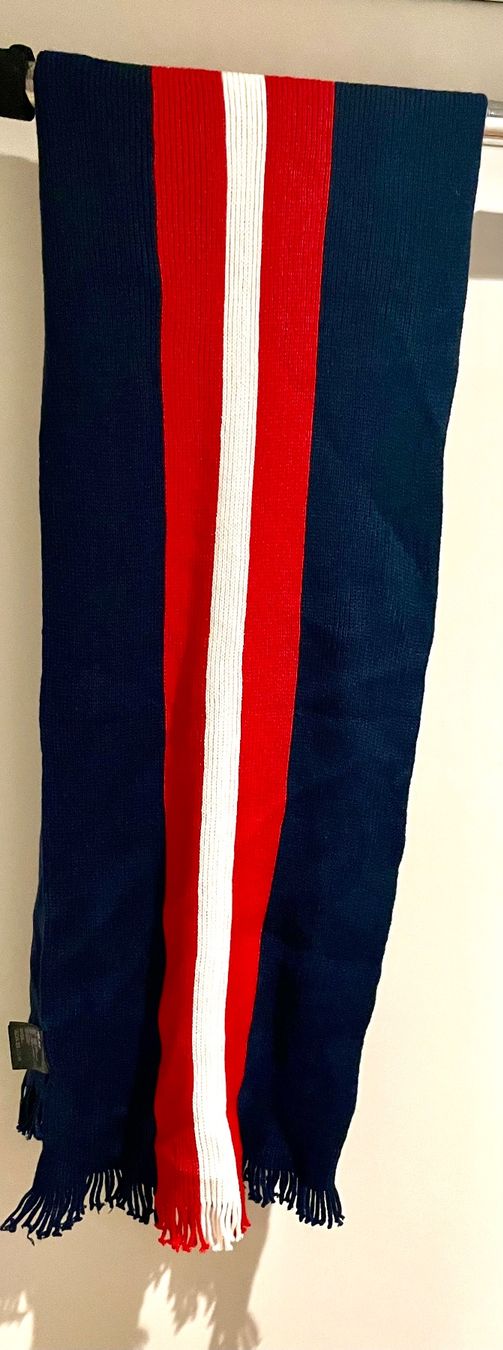 H&M Foulard & Sciarpe: Schal – Usato da Sargans venduto da Didis