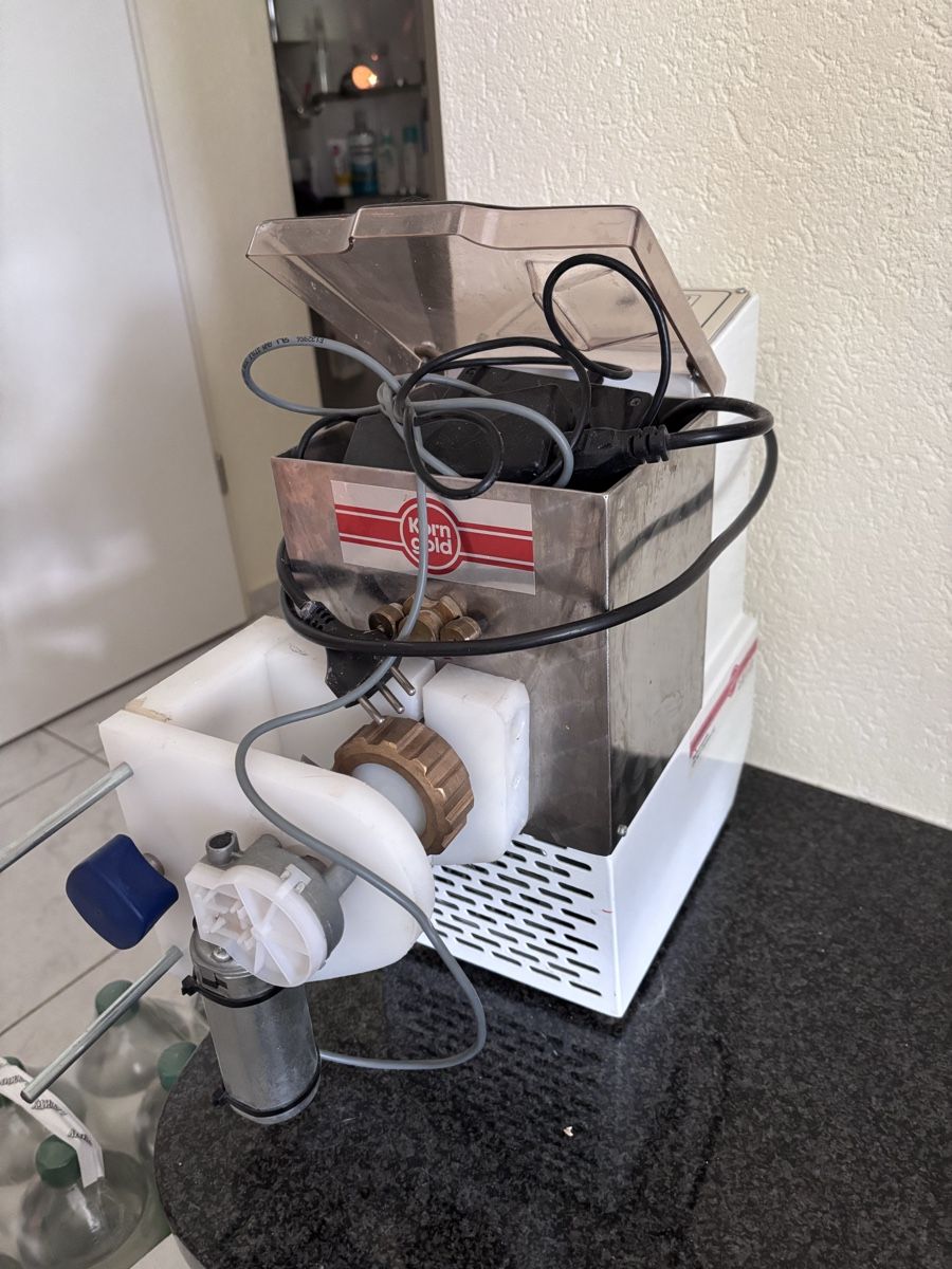 Elettrodomestici da cucina: Teigwarenmaschine – Usato da Wangen SZ venduto da Wangen12